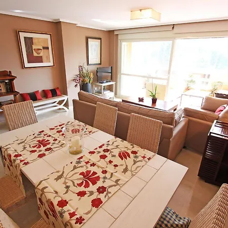 1039 Front 2 Line Penthouse *