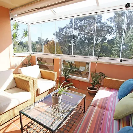1039 Front 2 Line Penthouse Apartment *